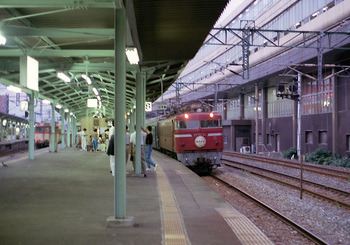 198808xx_ED76_あさかぜ４号_小倉駅.jpg