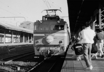 19891229_EF81_あさかぜ１号_下関駅.jpg